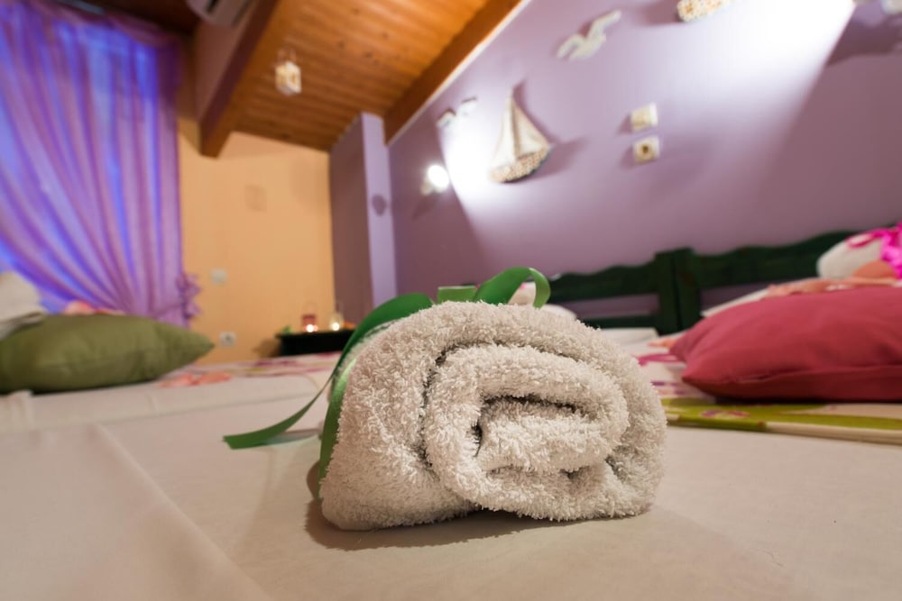 Elena Studios — Hotel rooms in Kalamaki (Zakynthos), Ionian Islands
