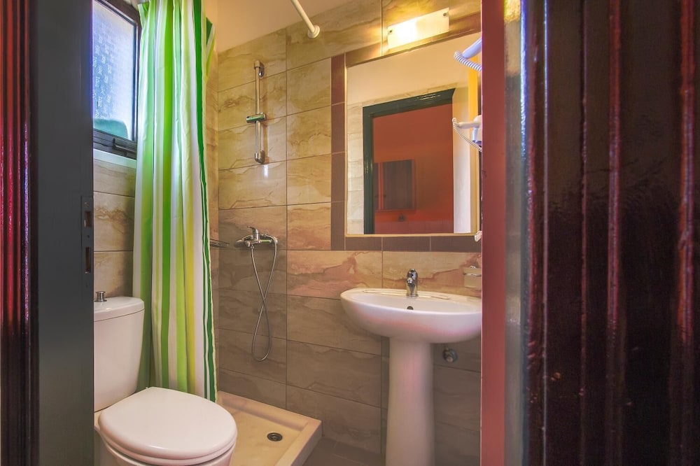 Elena Studios — Hotel rooms in Kalamaki (Zakynthos), Ionian Islands