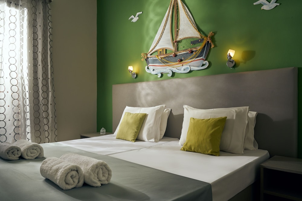 Elena Studios — Hotel rooms in Kalamaki (Zakynthos), Ionian Islands