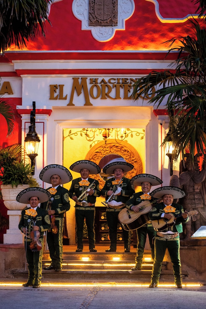 Krystal Cancun — Attractions in the area in Cancun, Quintana Roo