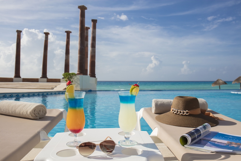 Krystal Cancun — Swimming pool in Cancun, Quintana Roo