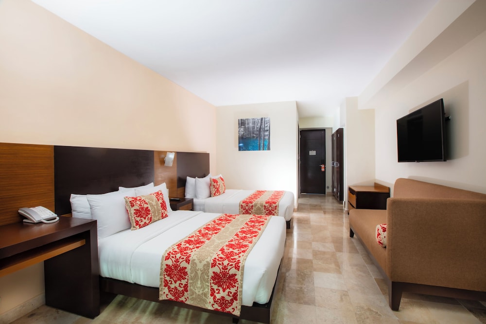 Krystal Cancun — Hotel rooms in Cancun, Quintana Roo