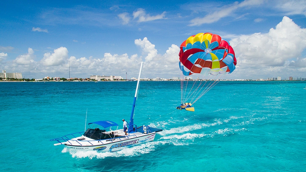Krystal Cancun — Sports & recreation in Cancun, Quintana Roo