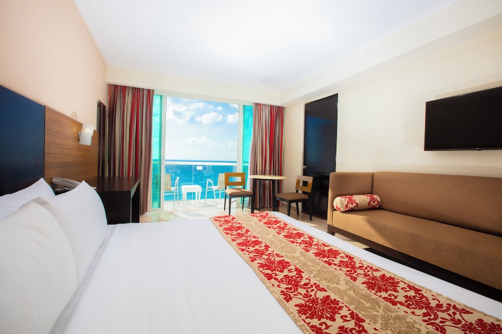 Krystal Cancun — Hotel rooms in Cancun, Quintana Roo