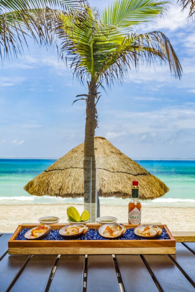 Krystal Cancun — Beach in Cancun, Quintana Roo