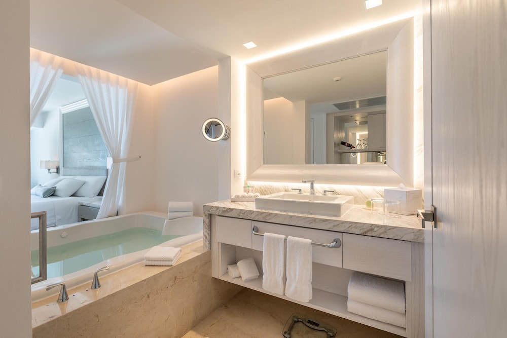 Le Blanc Spa Resort Cancun - Adults Only - All-Inclusive — Hotel rooms in Cancun, Quintana Roo
