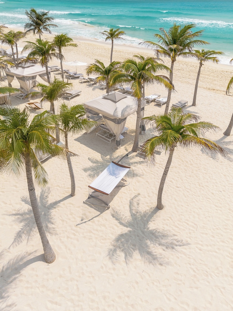 Le Blanc Spa Resort Cancun - Adults Only - All-Inclusive — Beach in Cancun, Quintana Roo