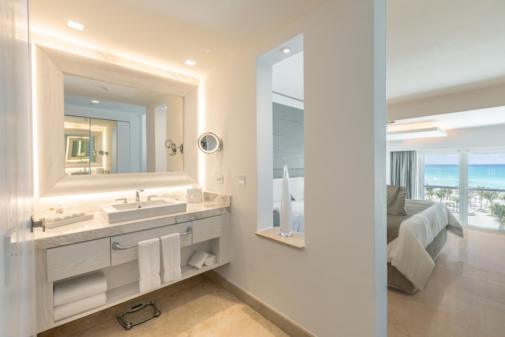 Le Blanc Spa Resort Cancun - Adults Only - All-Inclusive — Hotel rooms in Cancun, Quintana Roo