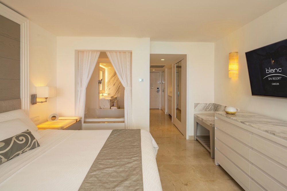 Le Blanc Spa Resort Cancun - Adults Only - All-Inclusive — Hotel rooms in Cancun, Quintana Roo