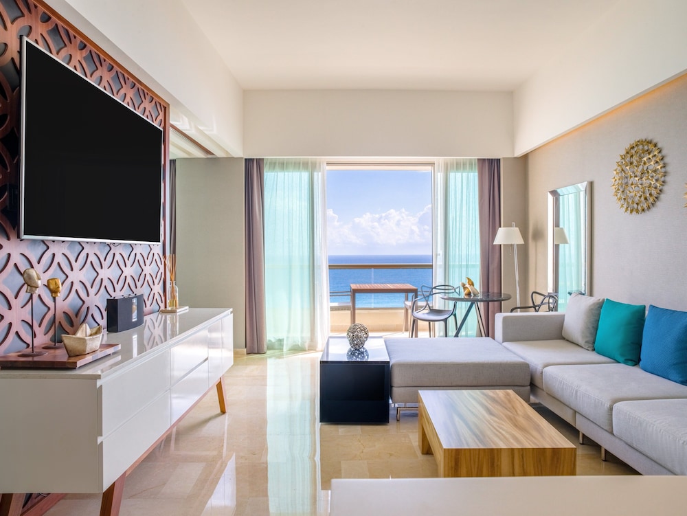 Live Aqua Cancun - Adults Only - All-Inclusive — Hotel rooms in Cancun, Quintana Roo