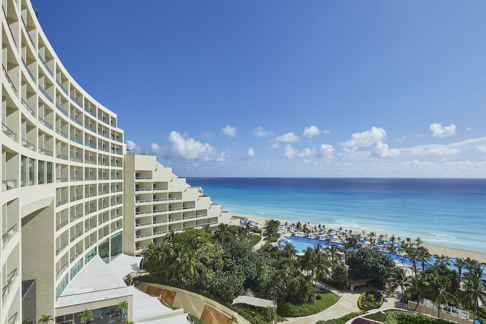 Live Aqua Cancun - Adults Only - All-Inclusive — Beach in Cancun, Quintana Roo