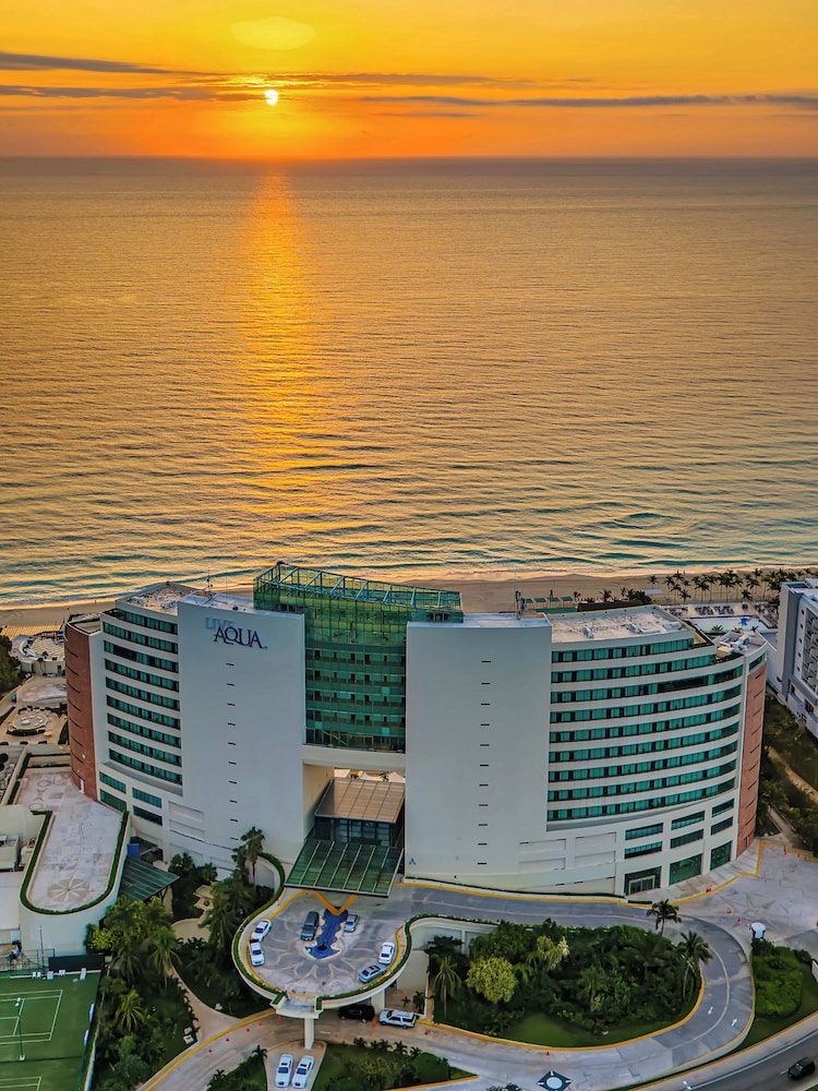 Live Aqua Cancun - Adults Only - All-Inclusive — Hotel building in Cancun, Quintana Roo