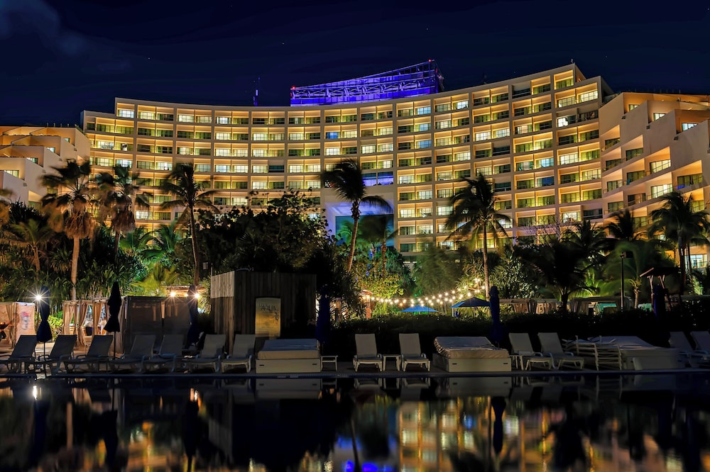 Live Aqua Cancun - Adults Only - All-Inclusive — Hotel building in Cancun, Quintana Roo