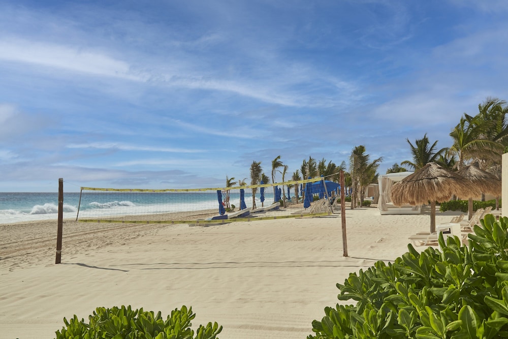 Live Aqua Cancun - Adults Only - All-Inclusive — Beach in Cancun, Quintana Roo