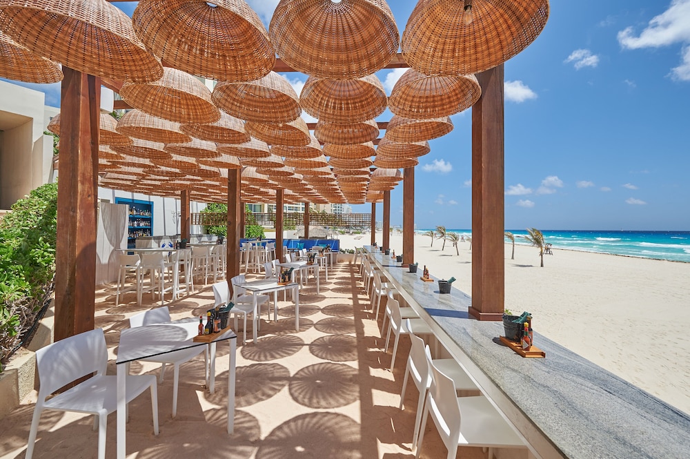 Live Aqua Cancun - Adults Only - All-Inclusive — Restaurant & bars in Cancun, Quintana Roo
