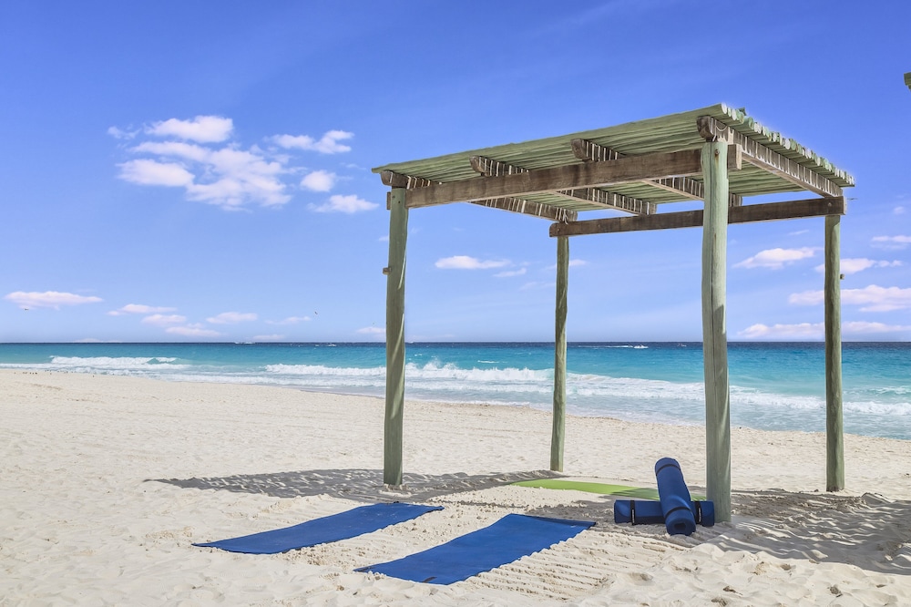 Live Aqua Cancun - Adults Only - All-Inclusive — Beach in Cancun, Quintana Roo