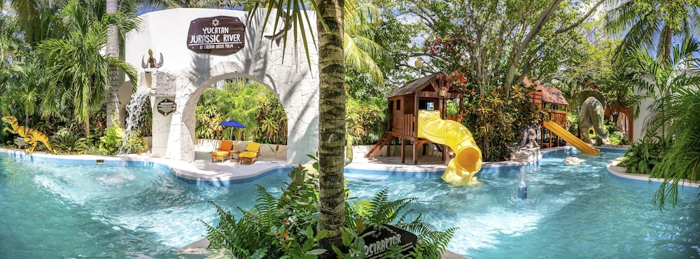 Oasis Palm - All Inclusive — Attractions for children in Cancun, Quintana Roo