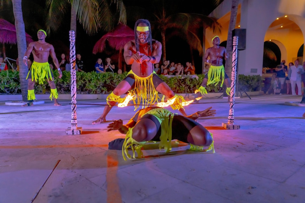Oasis Palm - All Inclusive — Attractions in the area in Cancun, Quintana Roo
