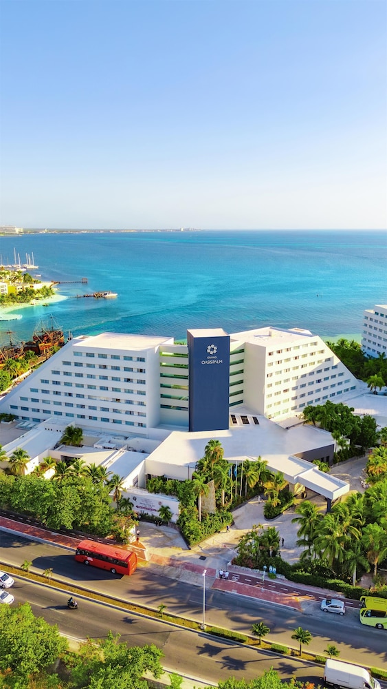 Oasis Palm - All Inclusive — Main photo in Cancun, Quintana Roo