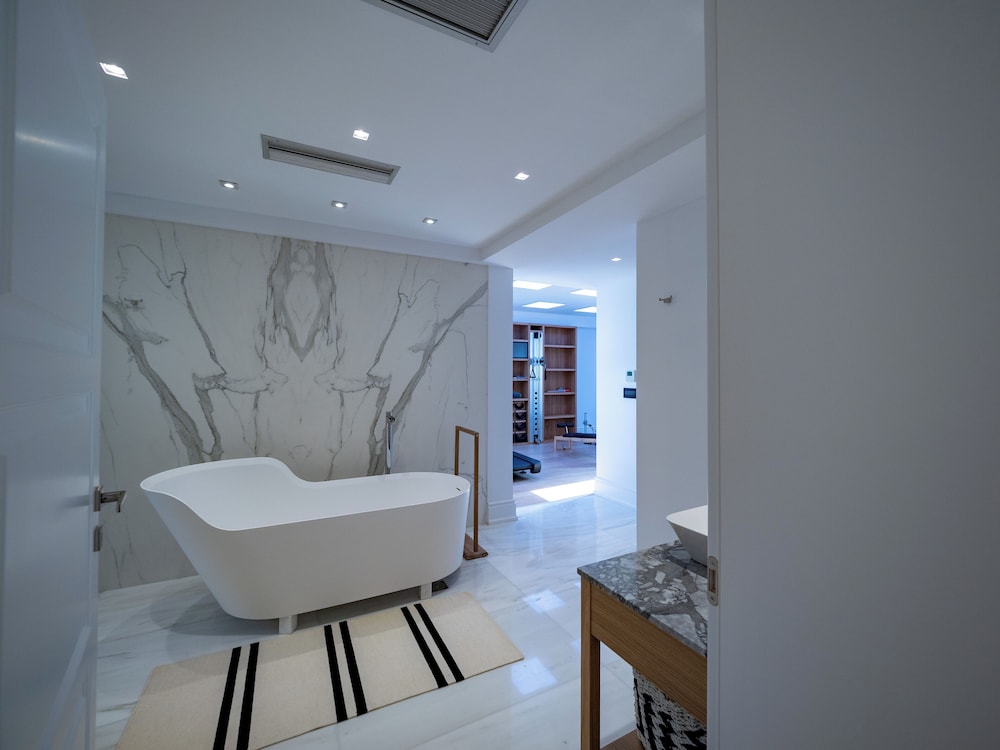Abaton Island Resort & Spa — Hotel rooms in Hersonissos