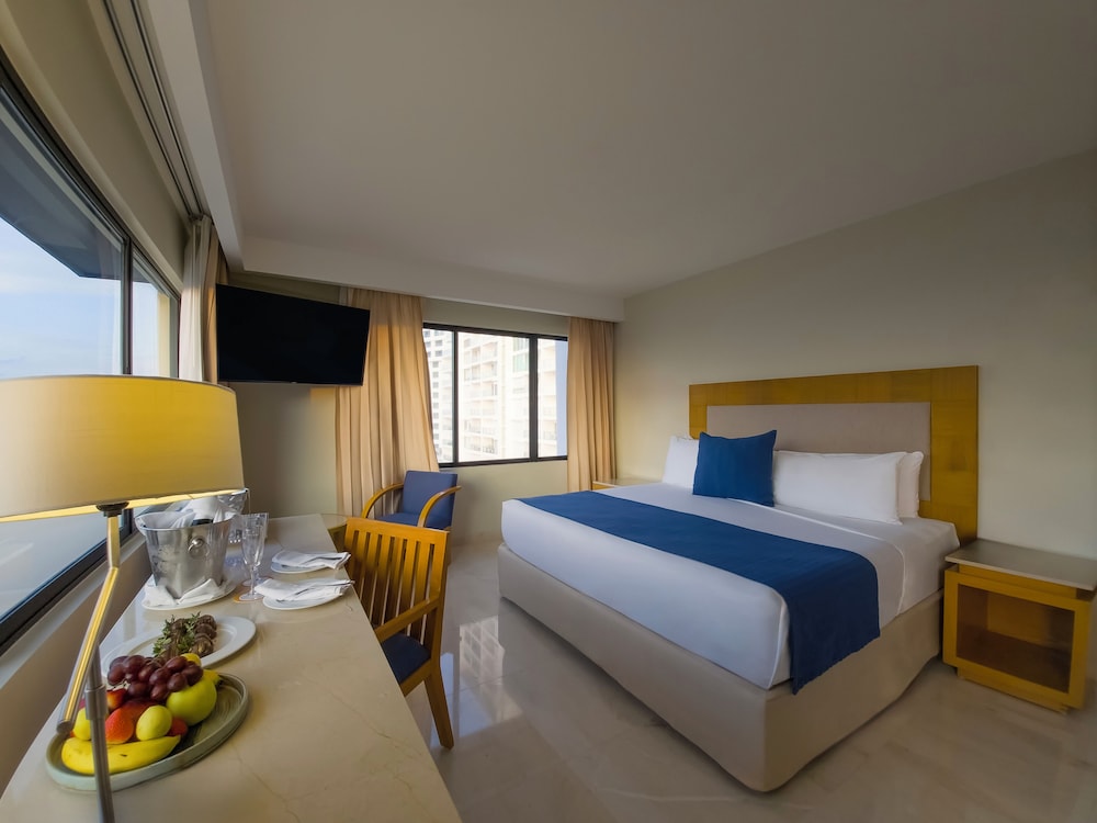 Park Royal Beach Cancun - All Inclusive — Hotel rooms in Cancun, Quintana Roo