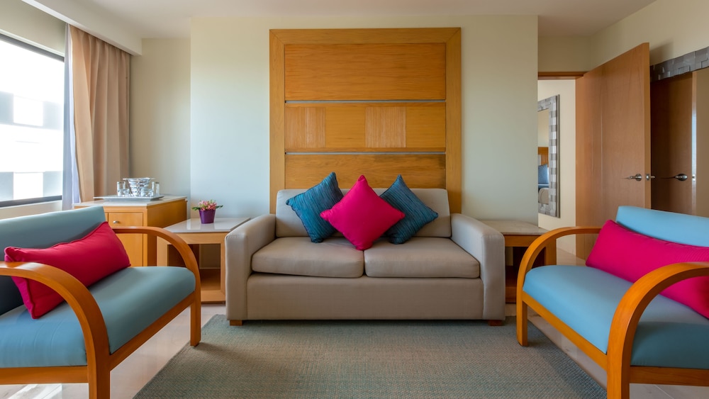 Park Royal Beach Cancun - All Inclusive — Hotel rooms in Cancun, Quintana Roo