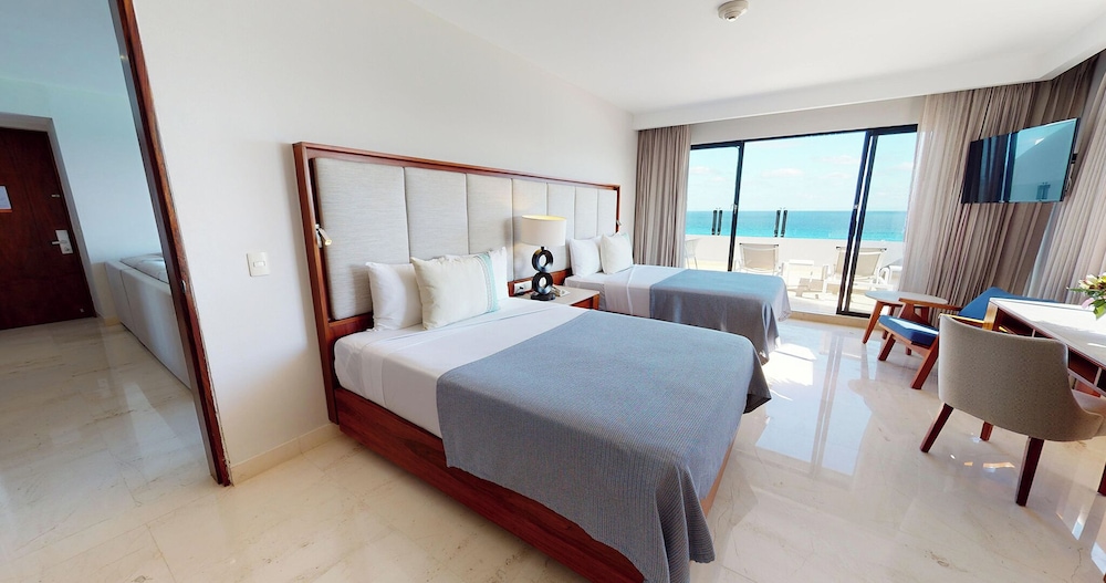 Park Royal Beach Cancun - All Inclusive — Hotel rooms in Cancun, Quintana Roo
