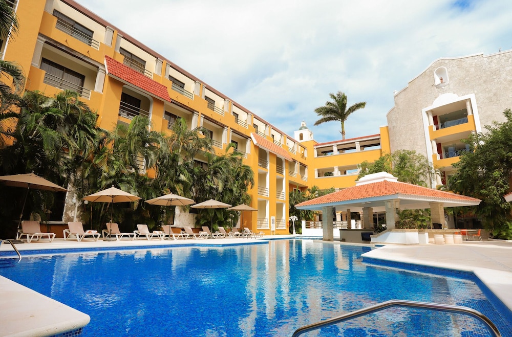 Adhara Hacienda Cancun — Main photo in Cancun, Quintana Roo
