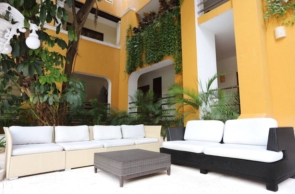 Adhara Hacienda Cancun — Hotel building in Cancun, Quintana Roo