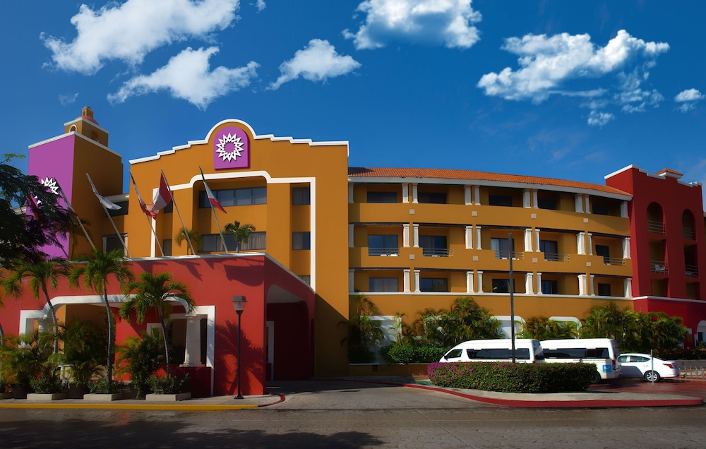 Adhara Hacienda Cancun — Hotel building in Cancun, Quintana Roo