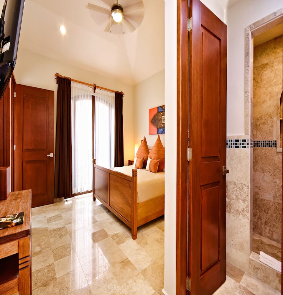 Acanto Playa del Carmen, Trademark Collection by Wyndham — Hotel rooms in Playa del Carmen, Quintana Roo