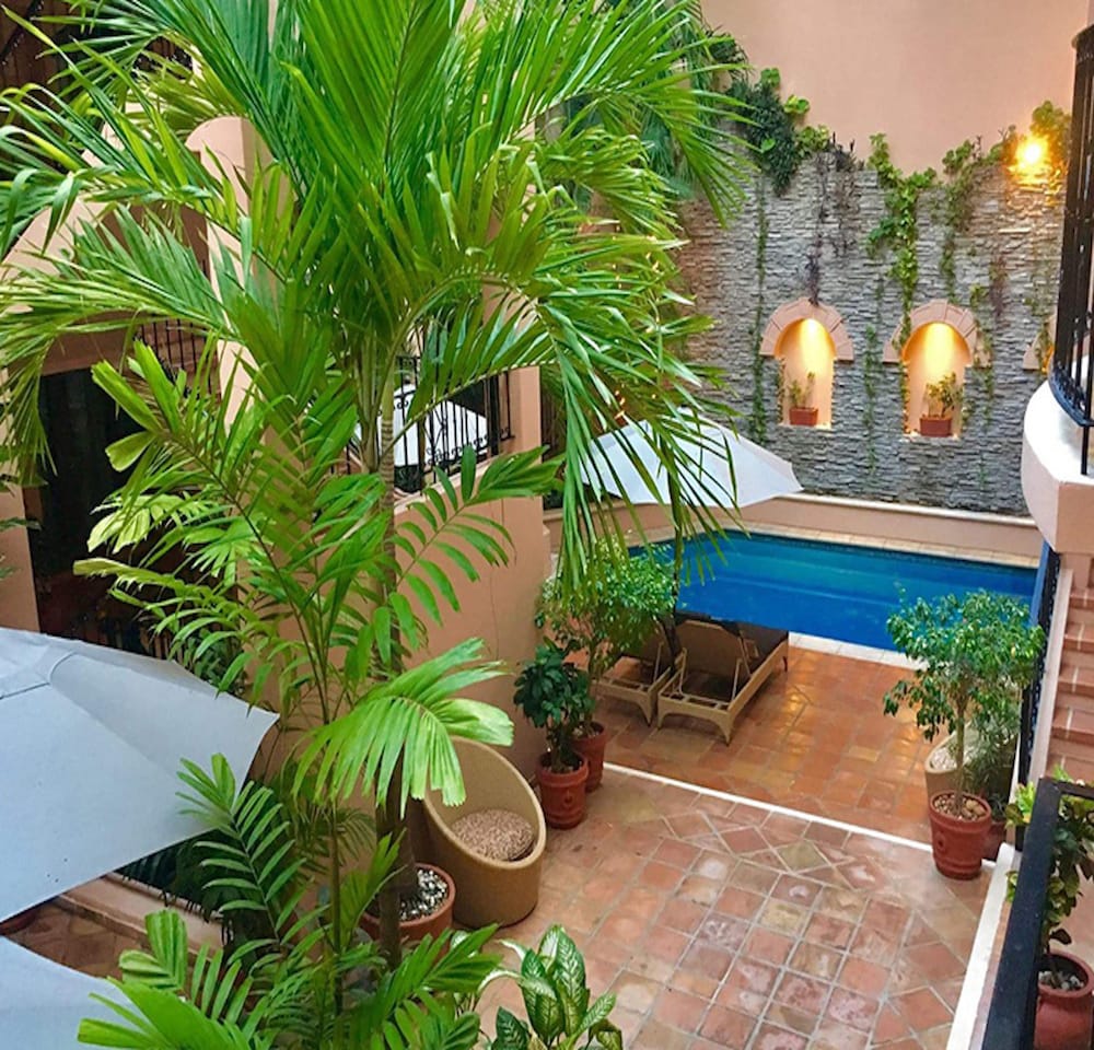 Acanto Playa del Carmen, Trademark Collection by Wyndham — Swimming pool in Playa del Carmen, Quintana Roo