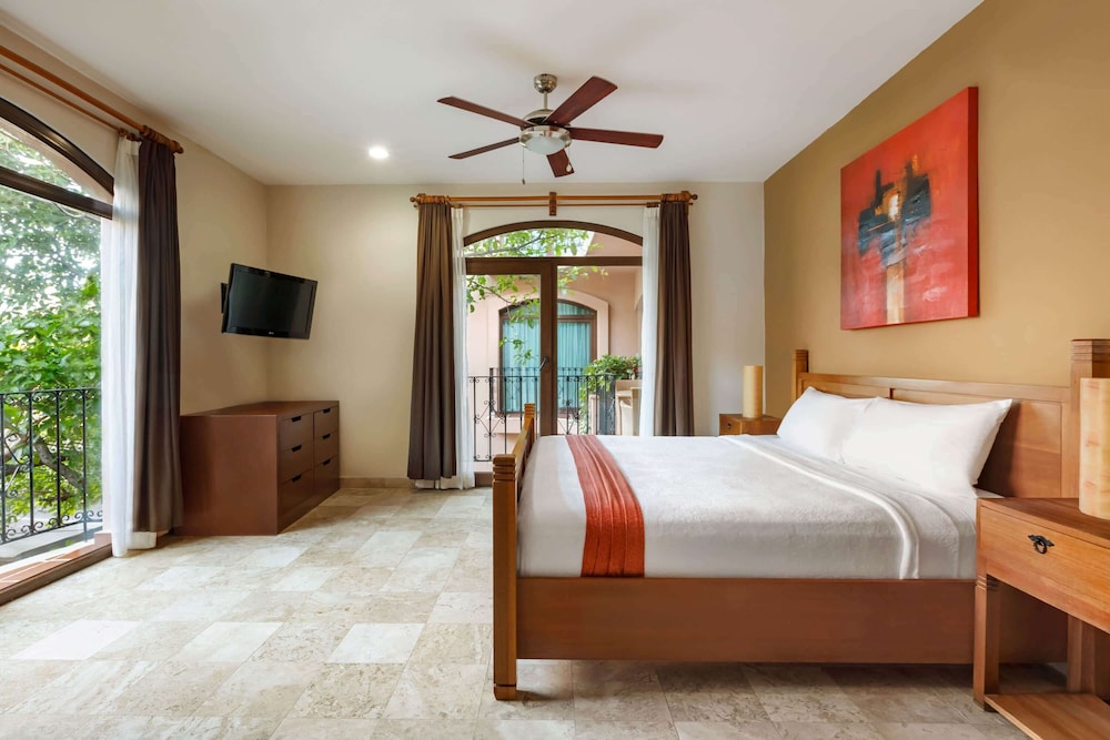 Acanto Playa del Carmen, Trademark Collection by Wyndham — Hotel rooms in Playa del Carmen, Quintana Roo