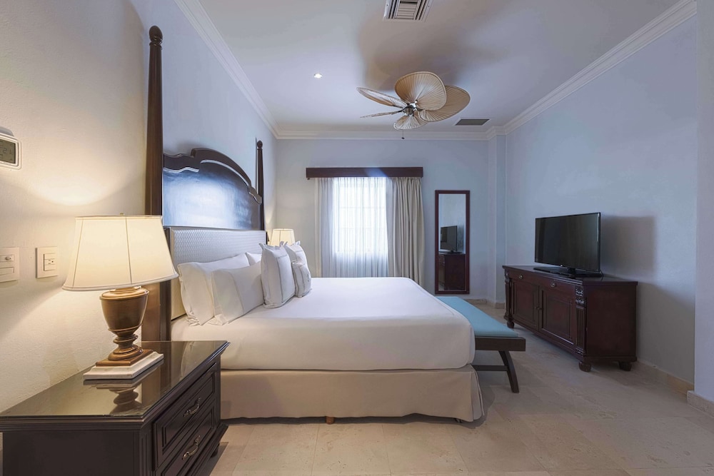 Royal Hideaway Playacar All Inclusive - Adults only — Hotel rooms in Playa del Carmen, Quintana Roo