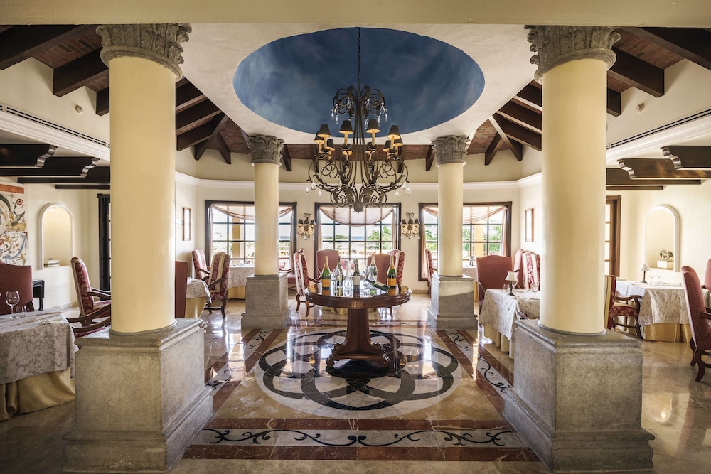 Royal Hideaway Playacar All Inclusive - Adults only — Restaurant & bars in Playa del Carmen, Quintana Roo