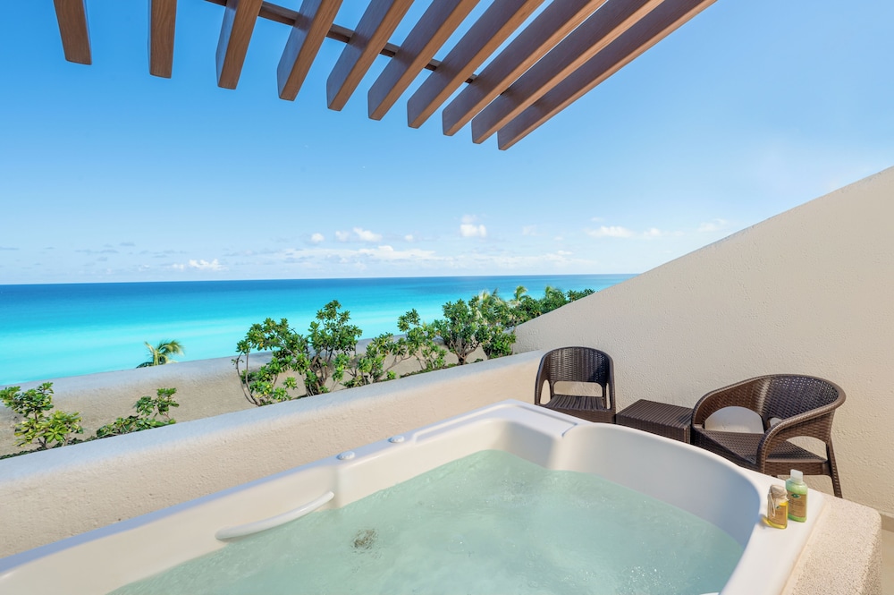 Royal Solaris Cancun - All Inclusive — Hotel rooms in Cancun, Quintana Roo