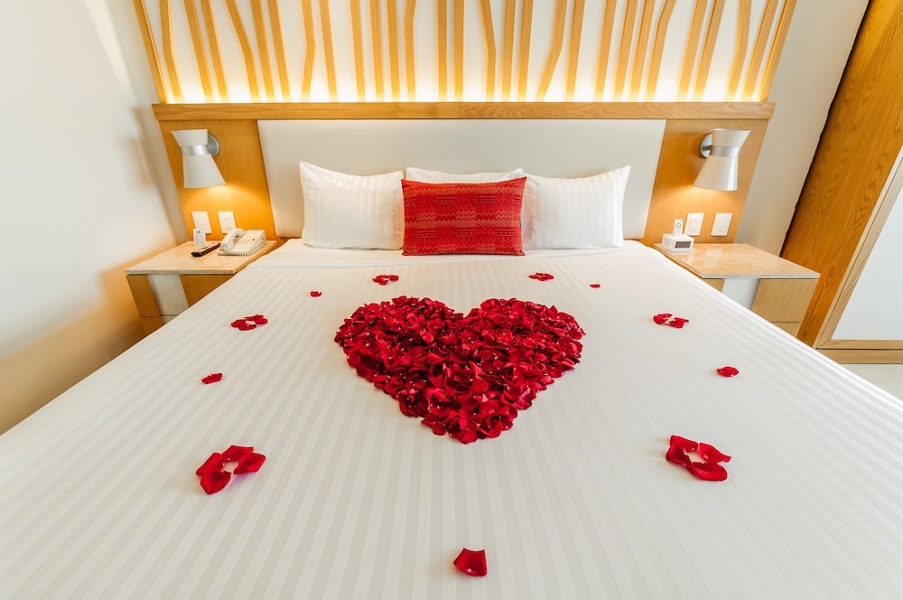 Royal Solaris Cancun - All Inclusive — Hotel rooms in Cancun, Quintana Roo
