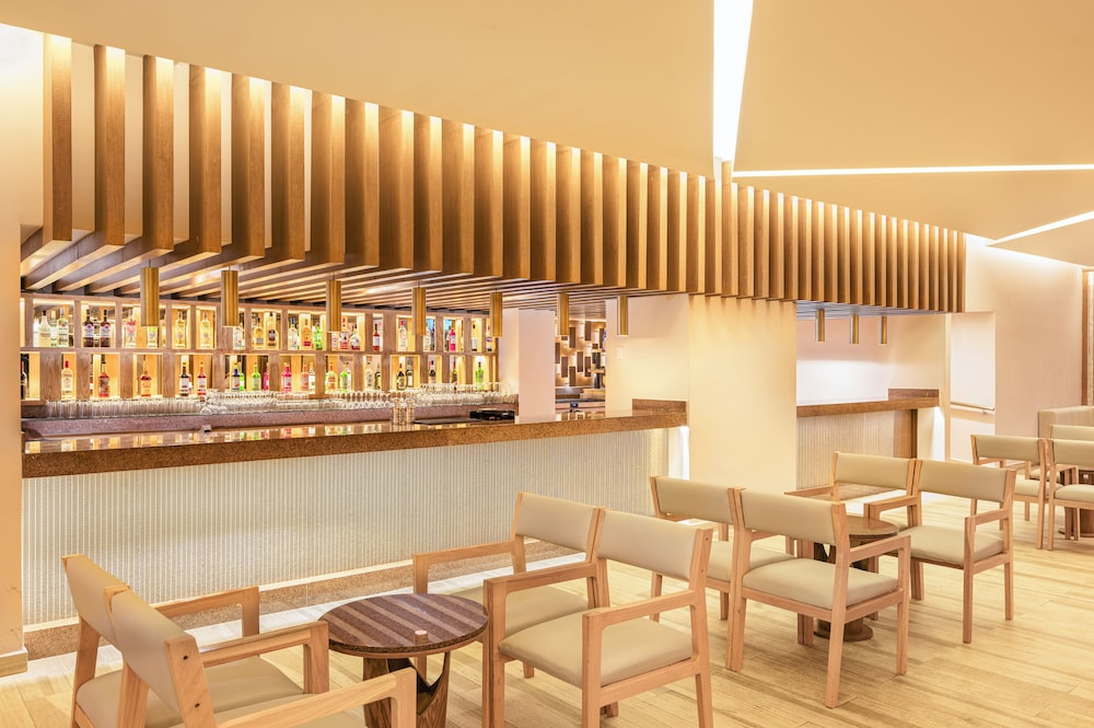 Royal Solaris Cancun - All Inclusive — Restaurant & bars in Cancun, Quintana Roo