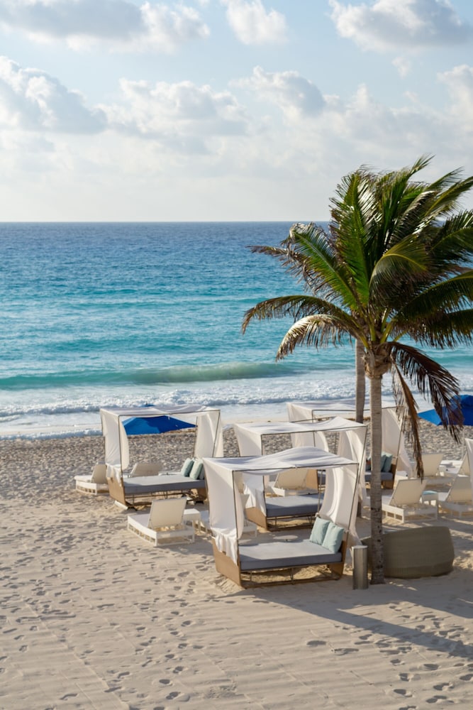 Sunset Royal Beach Resort - All Inclusive — Beach in Cancun, Quintana Roo