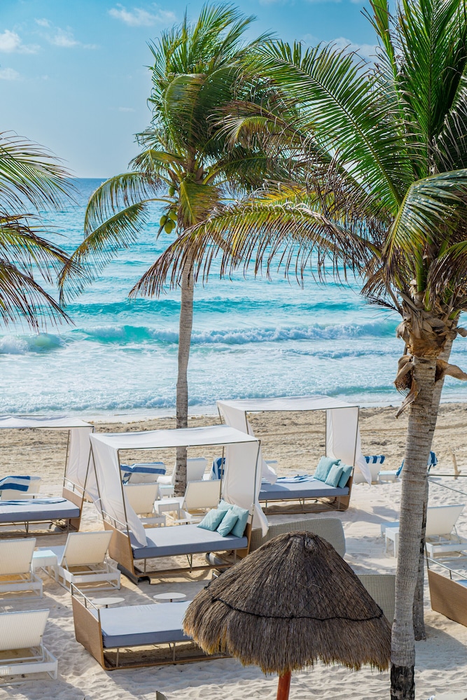 Sunset Royal Beach Resort - All Inclusive — Beach in Cancun, Quintana Roo