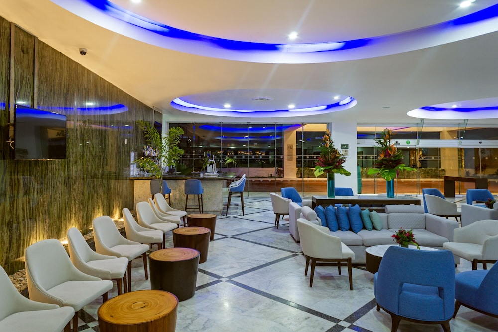 Sunset Royal Beach Resort - All Inclusive — Restaurant & bars in Cancun, Quintana Roo