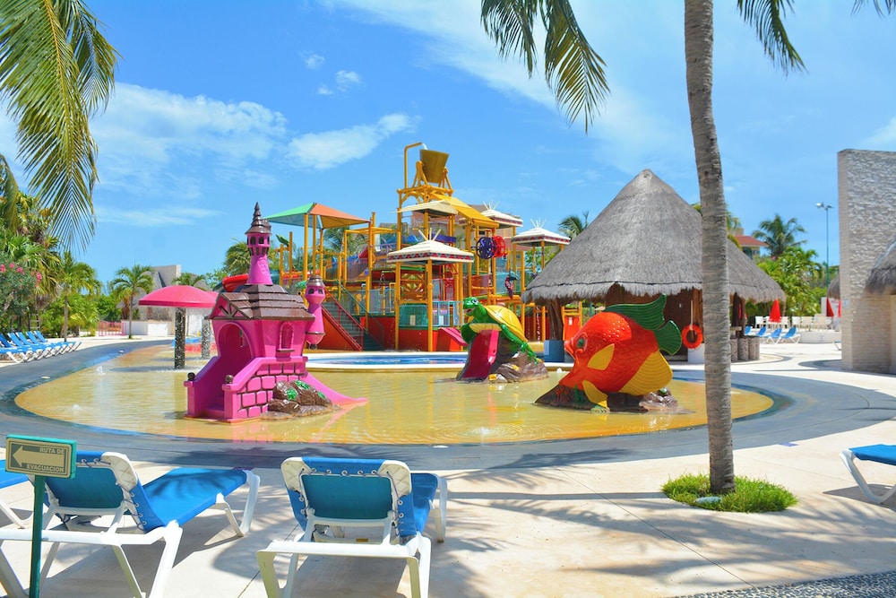 All Ritmo Cancun Resort & Water Park — Attractions for children in Cancun, Quintana Roo