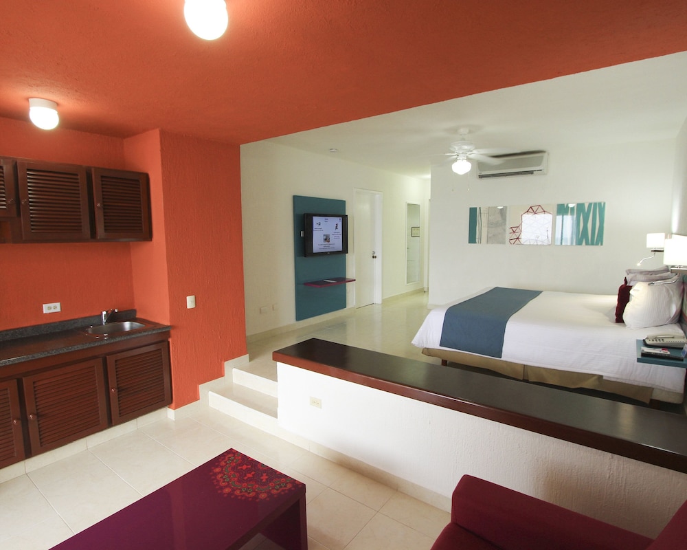 All Ritmo Cancun Resort & Water Park — Hotel rooms in Cancun, Quintana Roo