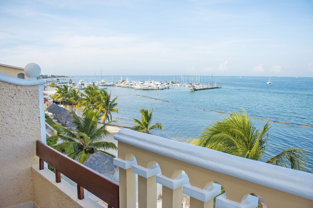 All Ritmo Cancun Resort & Water Park — Attractions in the area in Cancun, Quintana Roo