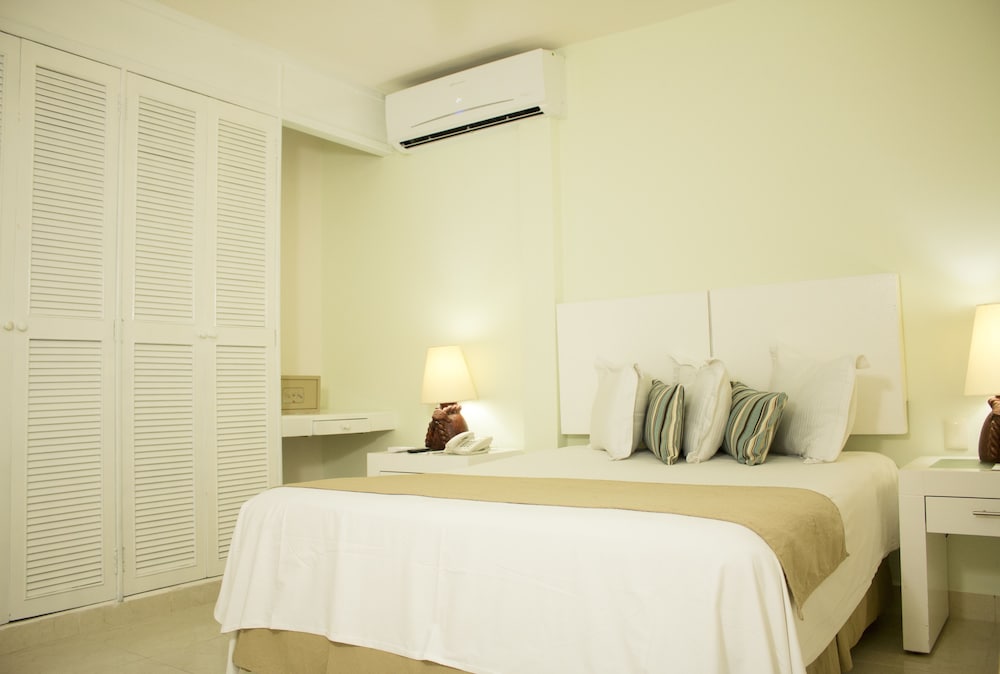 All Ritmo Cancun Resort & Water Park — Hotel rooms in Cancun, Quintana Roo