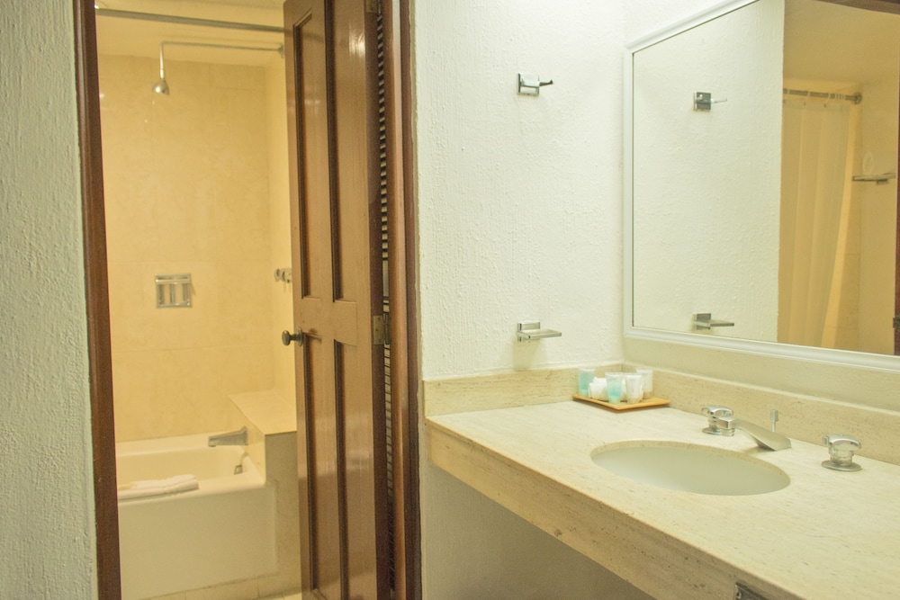 All Ritmo Cancun Resort & Water Park — Hotel rooms in Cancun, Quintana Roo