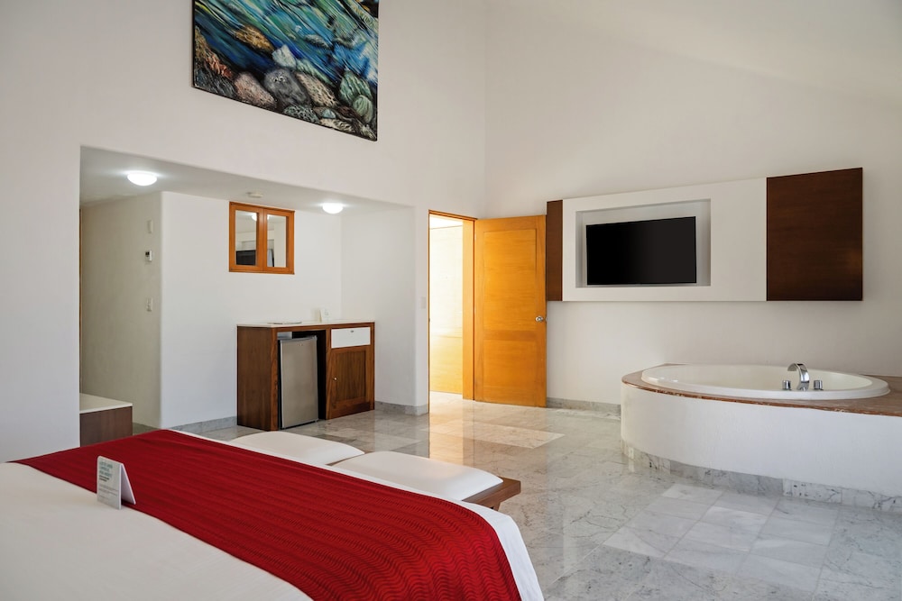 Sunset Marina Resort & Yacht Club - All inclusive — Hotel rooms in Cancun, Quintana Roo