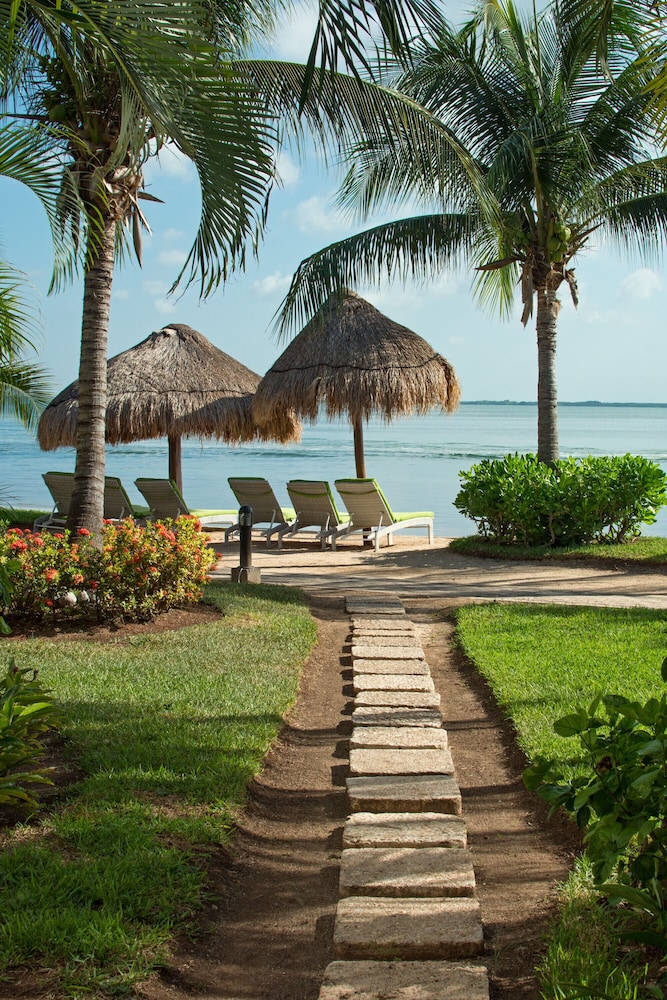 Sunset Marina Resort & Yacht Club - All inclusive — Beach in Cancun, Quintana Roo
