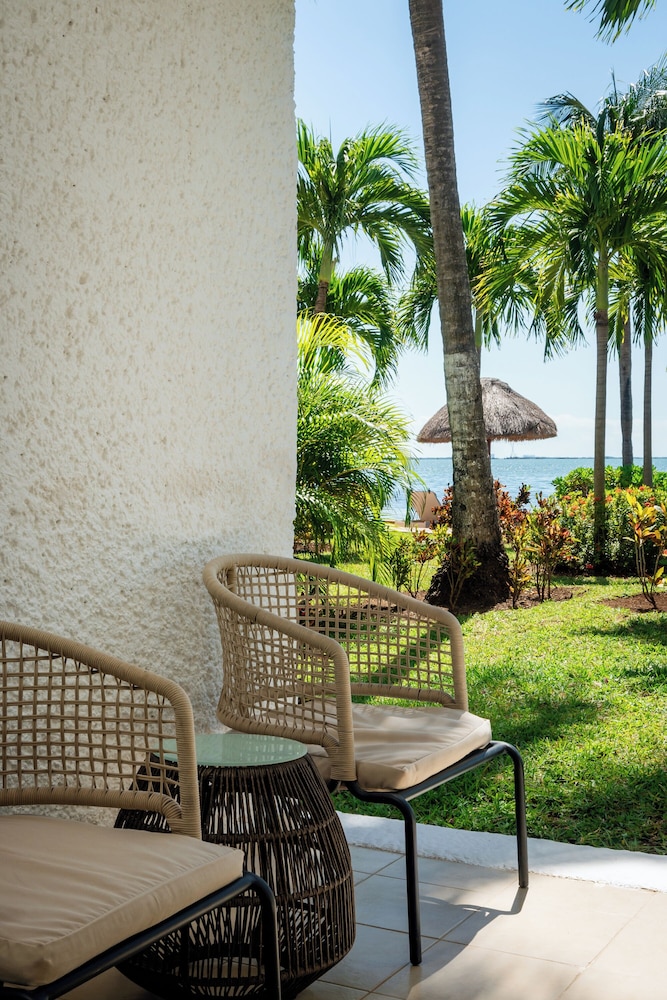 Sunset Marina Resort & Yacht Club - All inclusive — Beach in Cancun, Quintana Roo