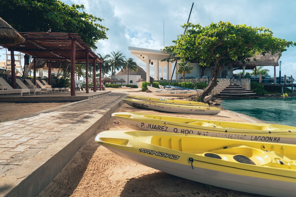 Sunset Marina Resort & Yacht Club - All inclusive — Beach in Cancun, Quintana Roo